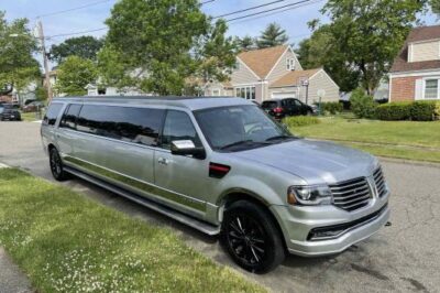 Rent Lincoln Navigator Silver Limo in NJ and NY through Limo-Service-NY