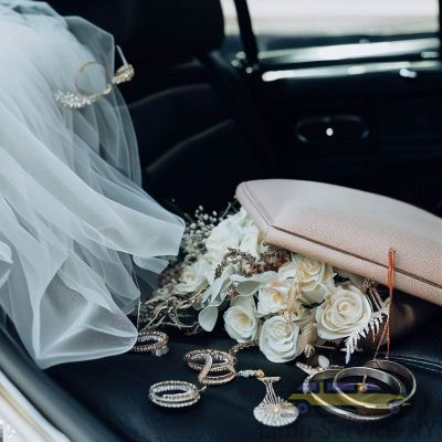 The Best Limousine Accessories for Your Wedding Day